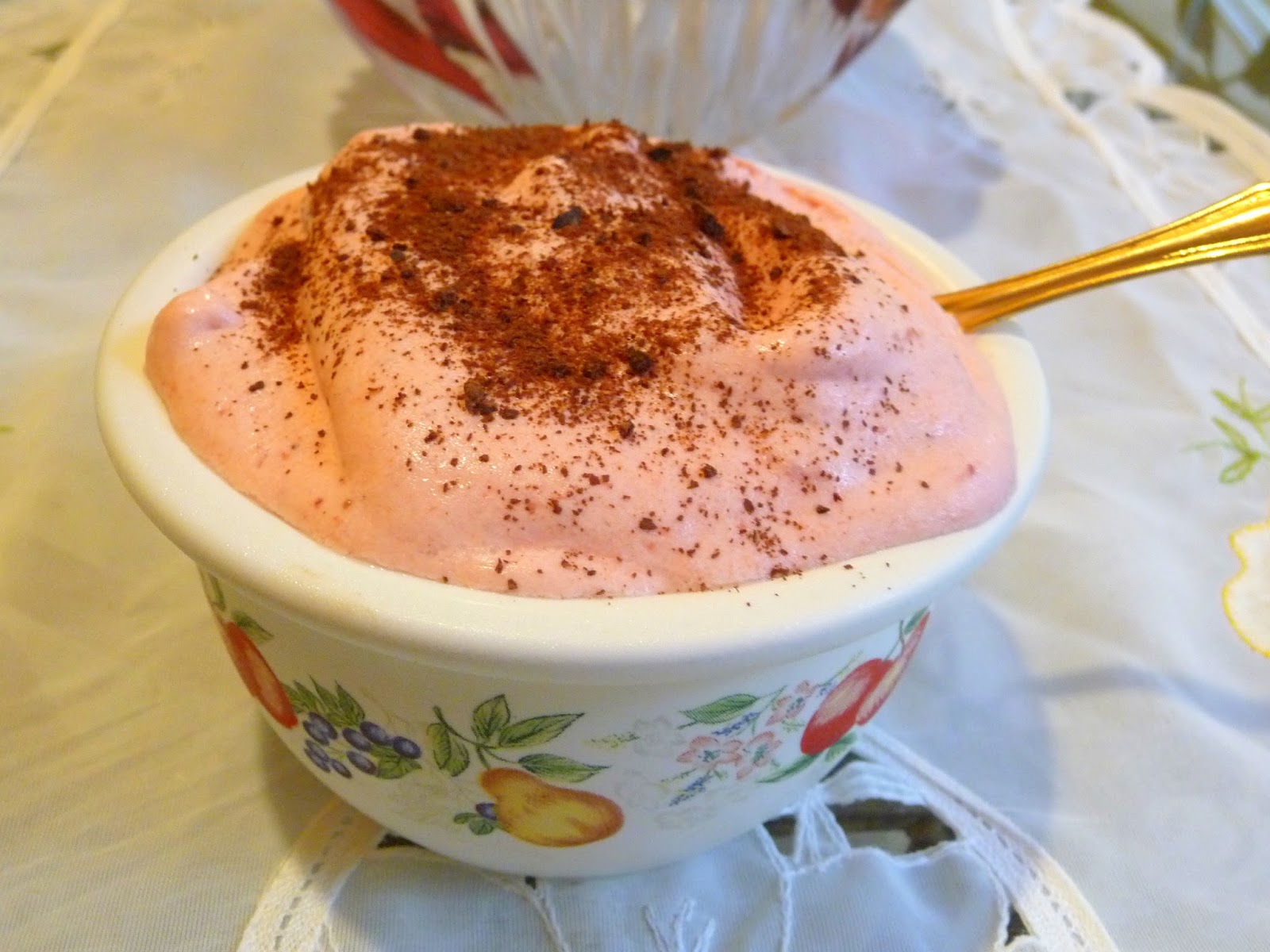 INSTANT STRAWBERRY CHEESECAKE ICE CREAM