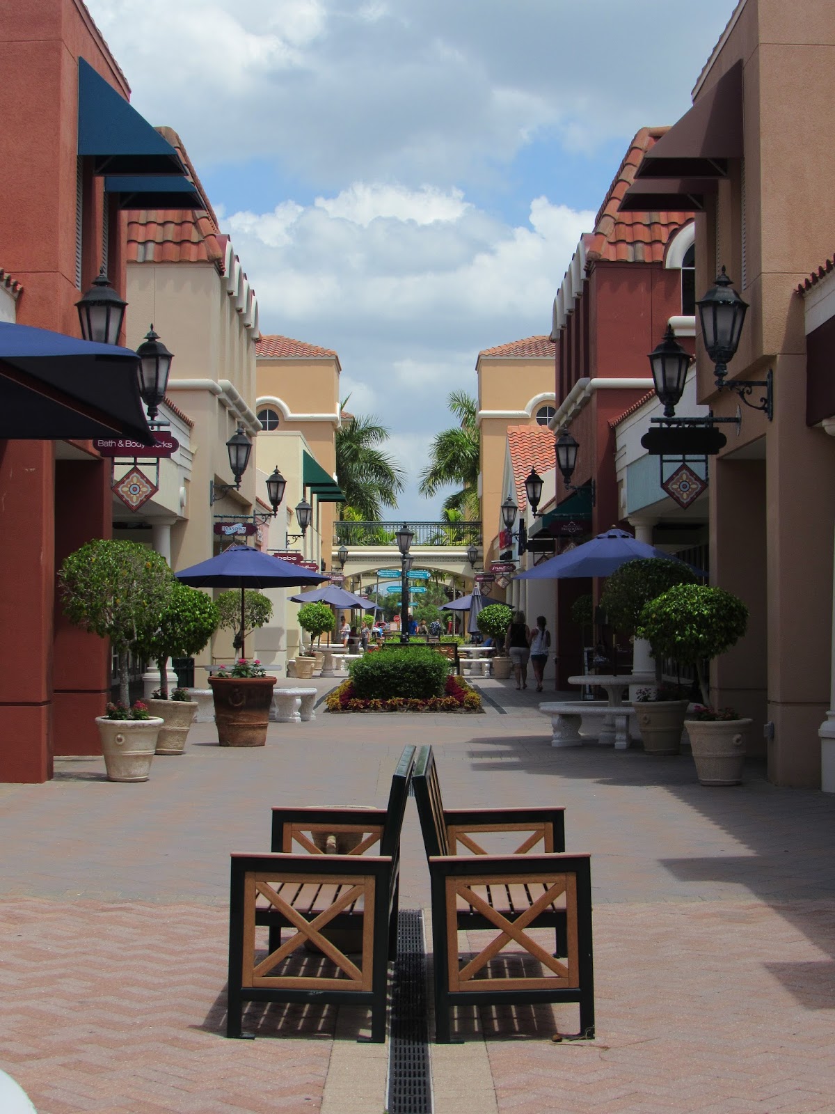 Livin' Life With Style : Successful Shopping Trip to Miromar Outlets in  Estero, Florida!