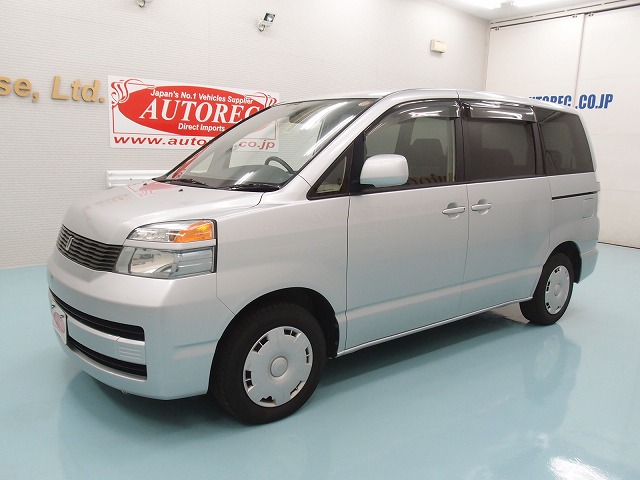 19509T9N7 2002 Toyota Voxy X G Edition for Malawi to Lilongwe|Japanese