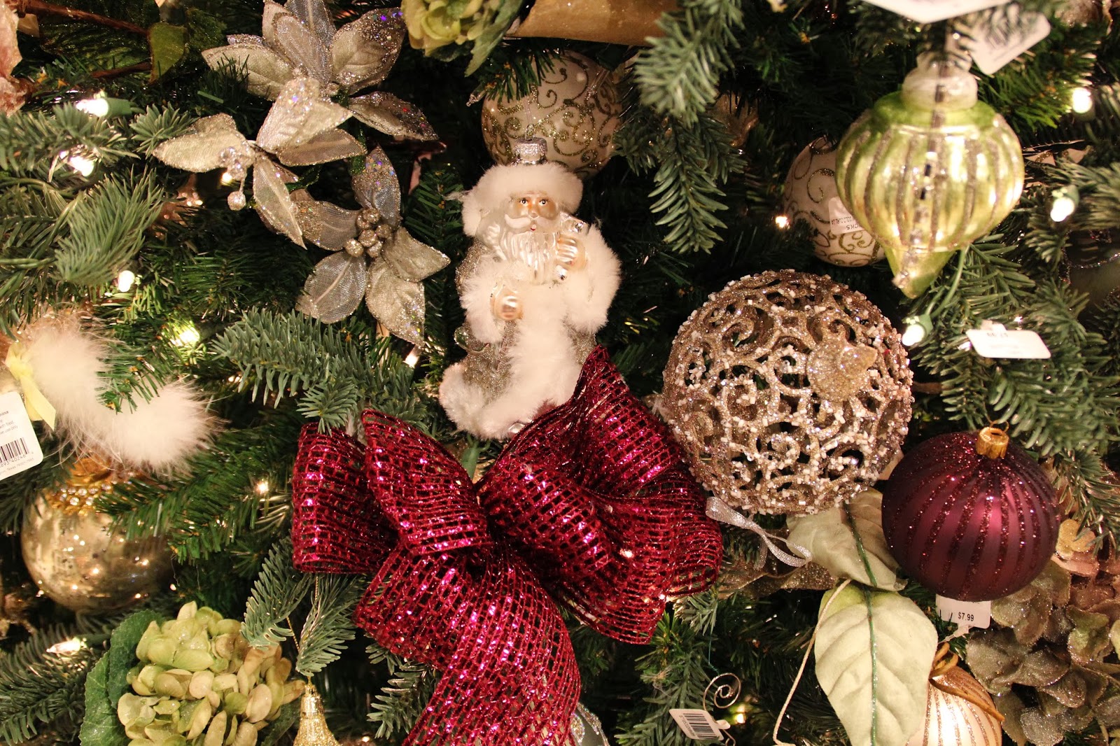 Christmas Decorations at Hicks Nurseries