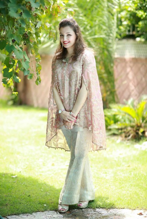 Latest Pakistani Short Frocks Designs 2018 - Sari Info