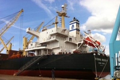 судно командор интеррыбфлот. корсар владивосток. катамараны владивосток набережная. море корабли матросы. юником спб.