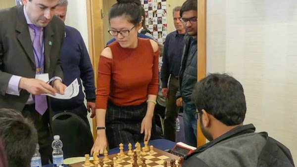 Tabasqueño vence a la china tres veces campeona del mundo del ajedrez en competencia simultánea