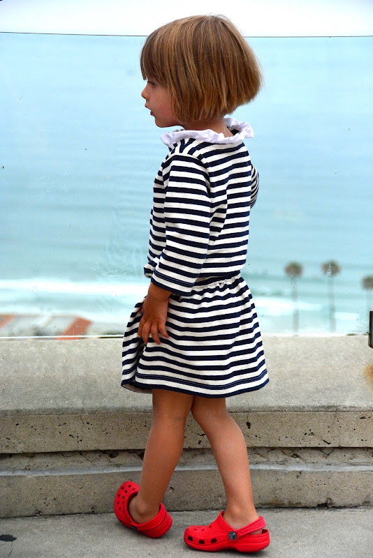 Aesthetic Nest: Sewing: Bateau Neck Top and Bateau Neck Dress in Stripes