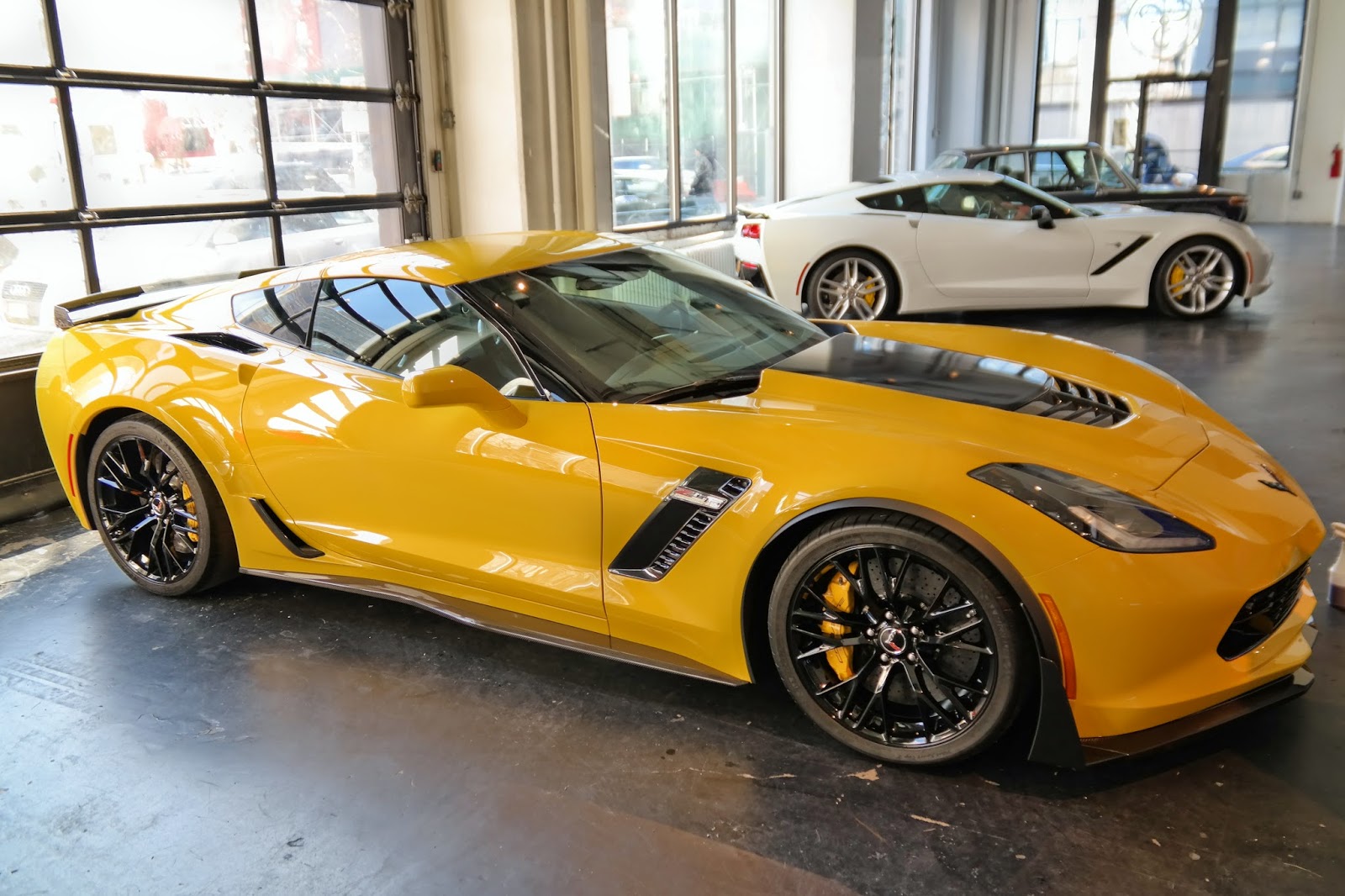 Chevrolet Corvette c6 z06 Р¶РµР»С‚С‹Р№