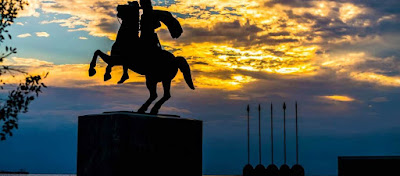 Πρόκληση 2 μέρες πριν το συλλαλητήριο! Ανθέλληνες ΒΑΝΔΑΛΙΣΑΝ το άγαλμα του Μεγάλου Αλεξάνδρου στην Θεσσαλονίκη!  
