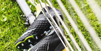 Nike Jr. Magista Obra II FG Chaussures de Football 