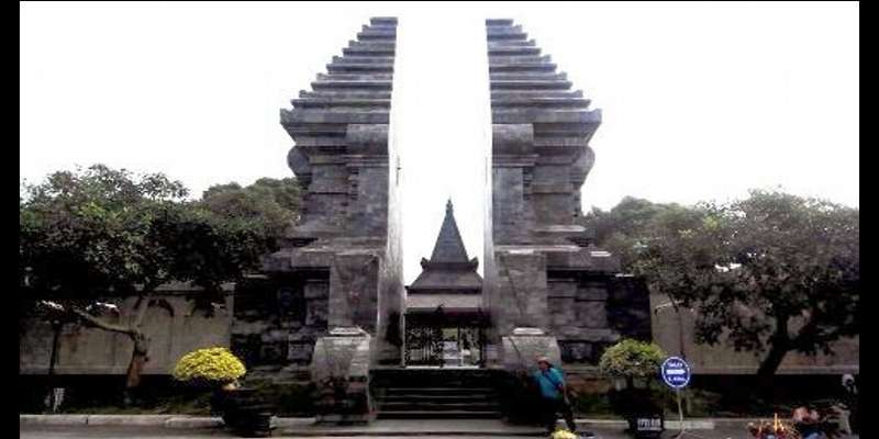 Inilah Tempat Wisata di Jawa Timur Yang Populer - Makam Bung Karno Blitar