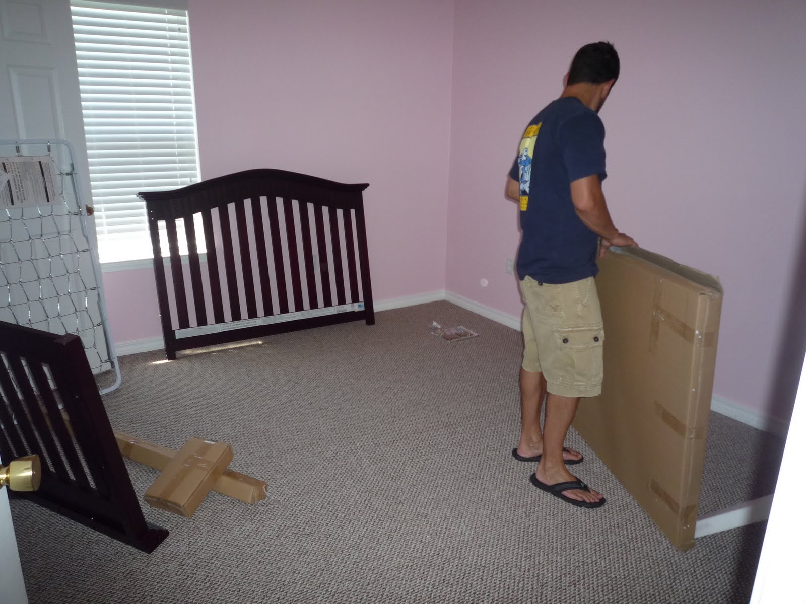 Tutus & Tonka Trucks 30 week bumpdate and nursery sneak peek