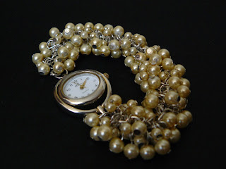 biżuteria z półfabrykatów - zegarek z pereł