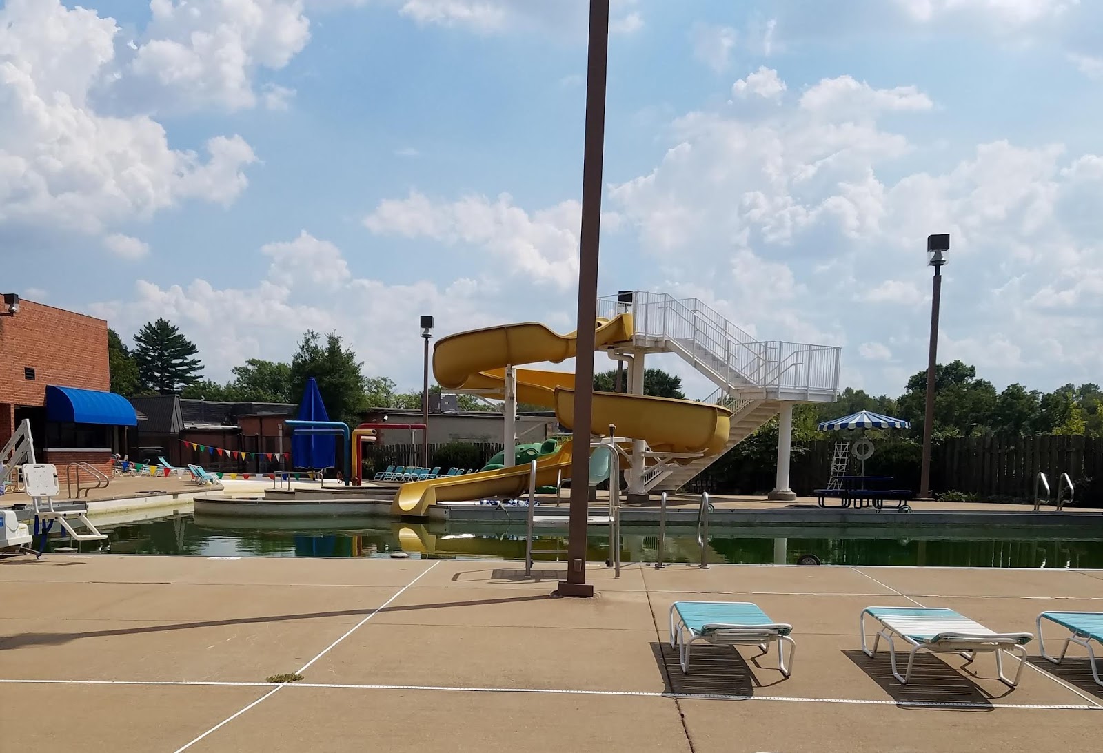 Play St. Louis Bellefontaine Neighbors