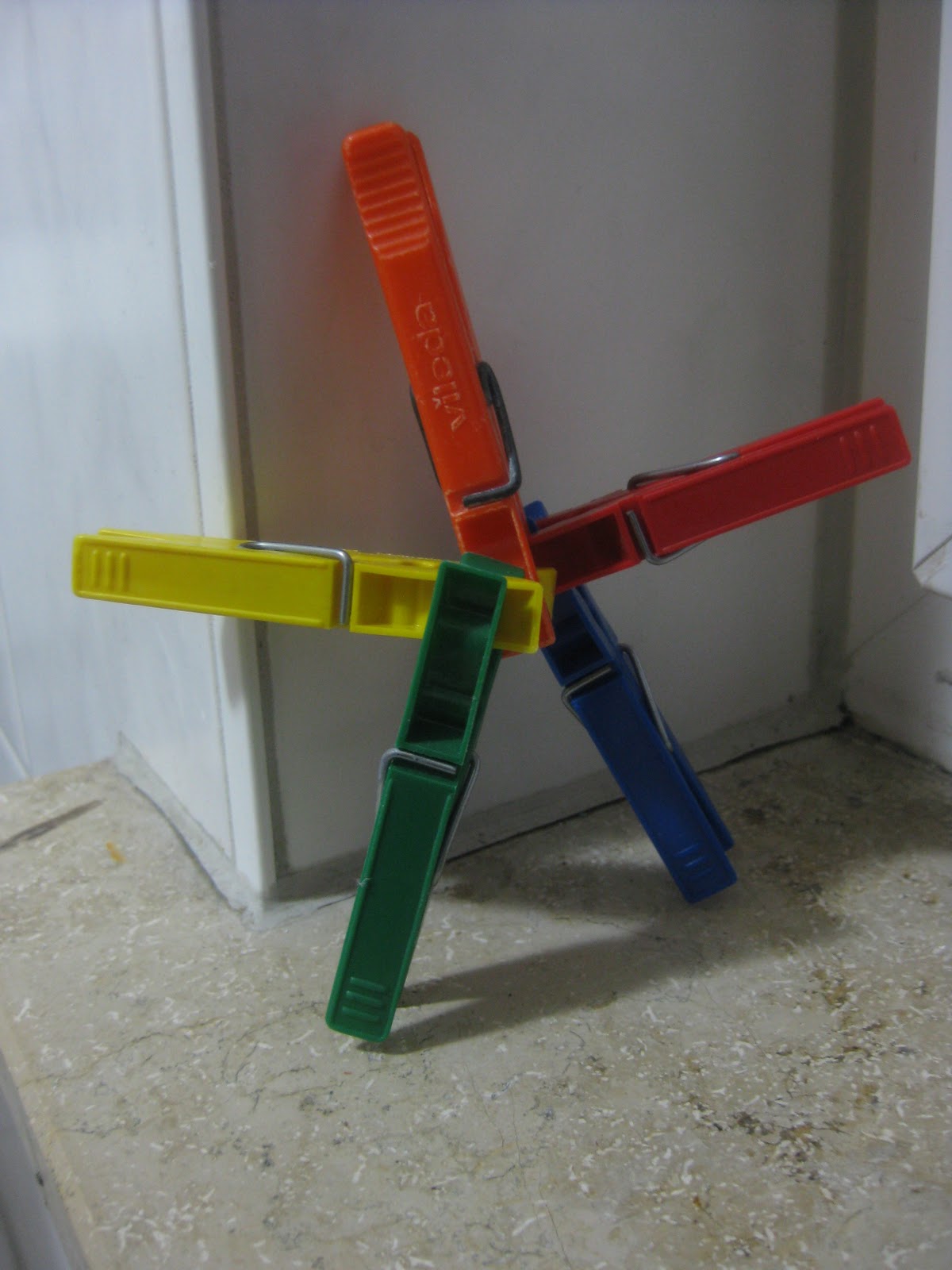 365 Days of Stargazing 144. Clothes Peg Star