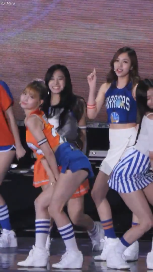 안무 안틀린척 하는 정연 | 인스티즈