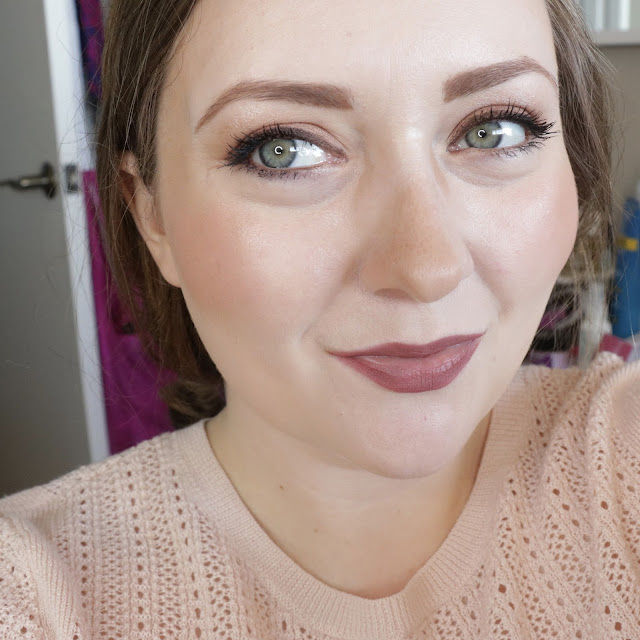 rodial makeup review eyeshadow palette swatch