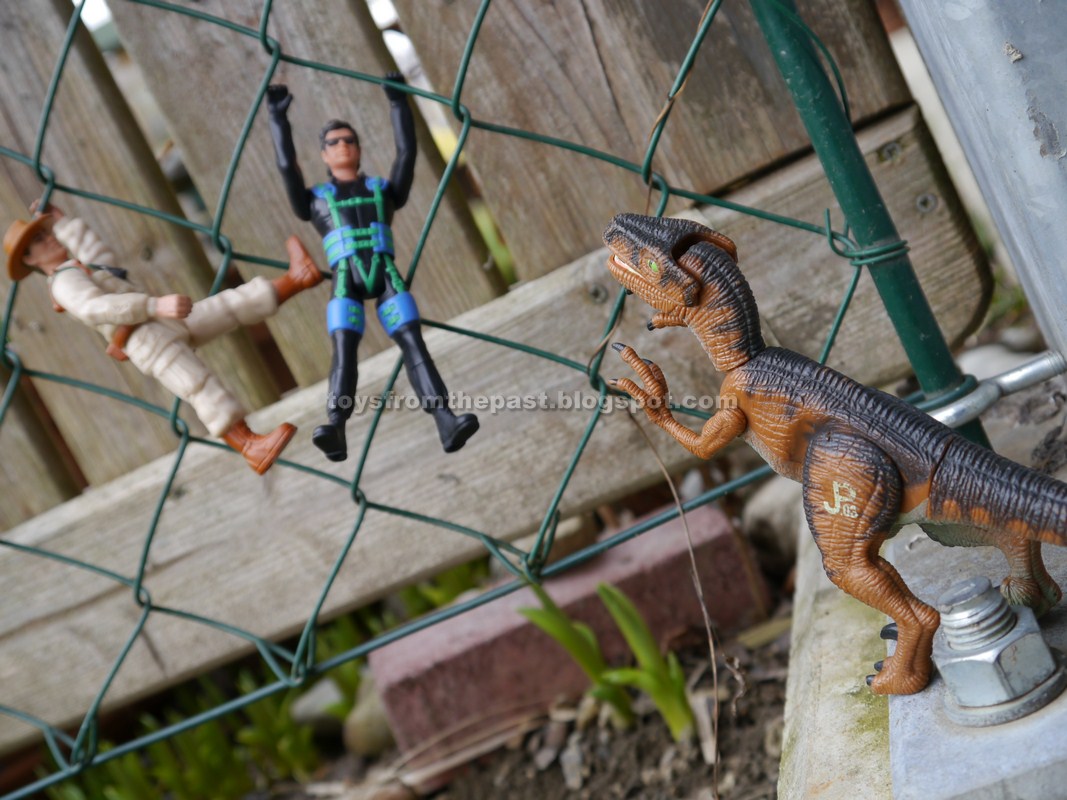 velociraptor jurassic park 1993