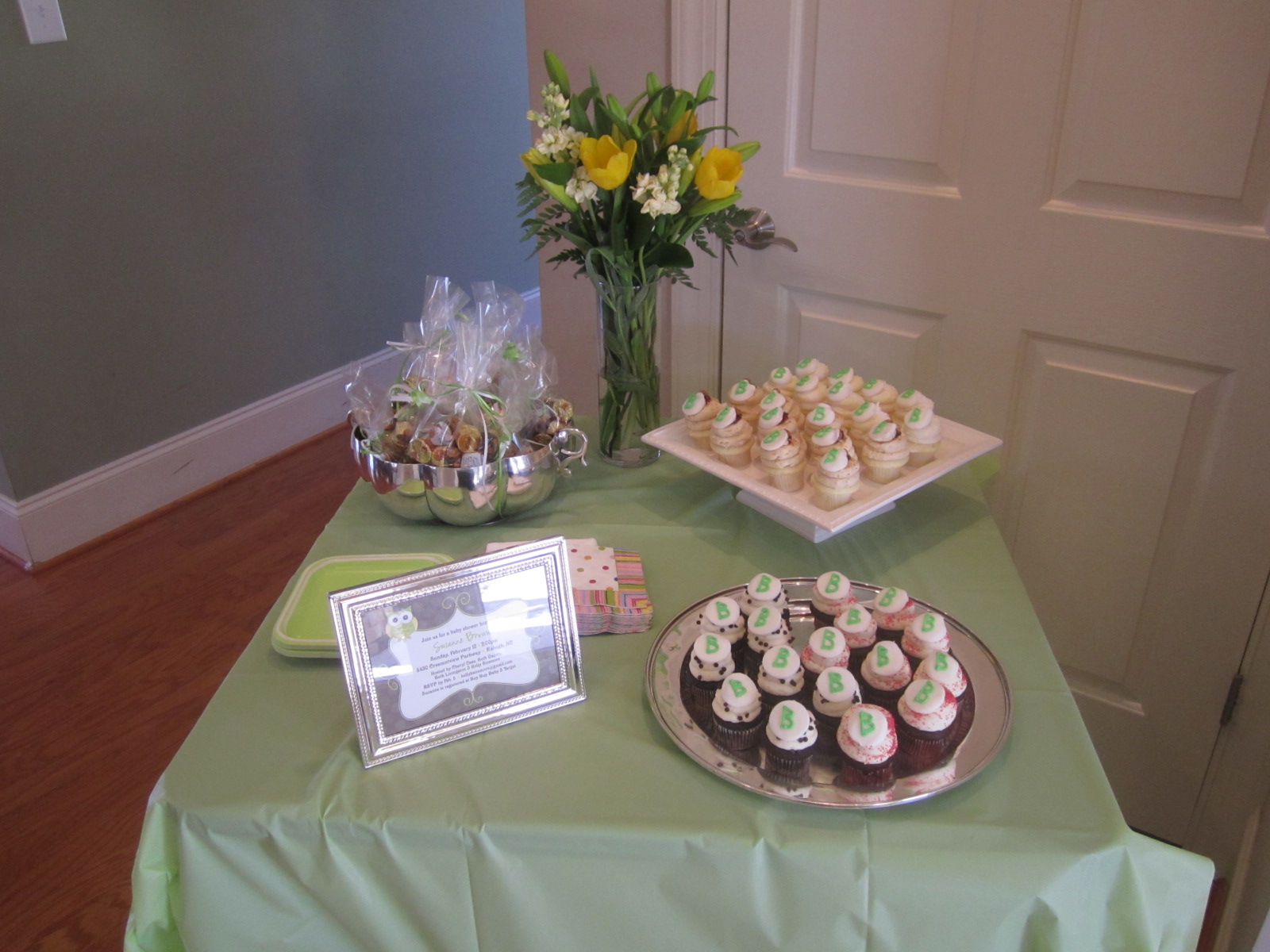 Classic Annie.: Suz's Green and Brown Baby Shower