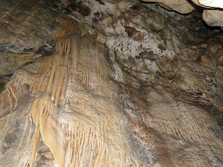 Descubriendo realidades: MALARGUE, Caverna Las Brujas + Cascada