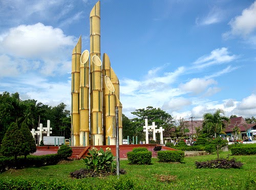 Monumen Tugu Bambu Runcing Kebudayaan Indonesia