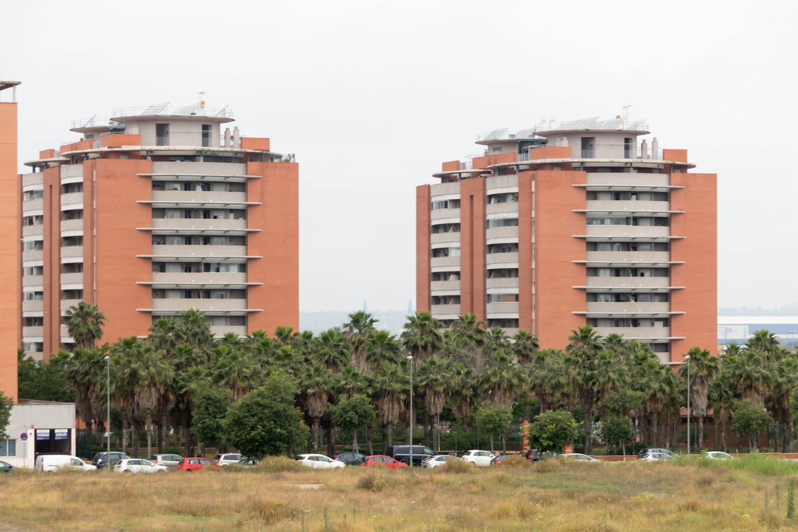 SEVILLA, VIDA Y LEYENDA EL BARRIO