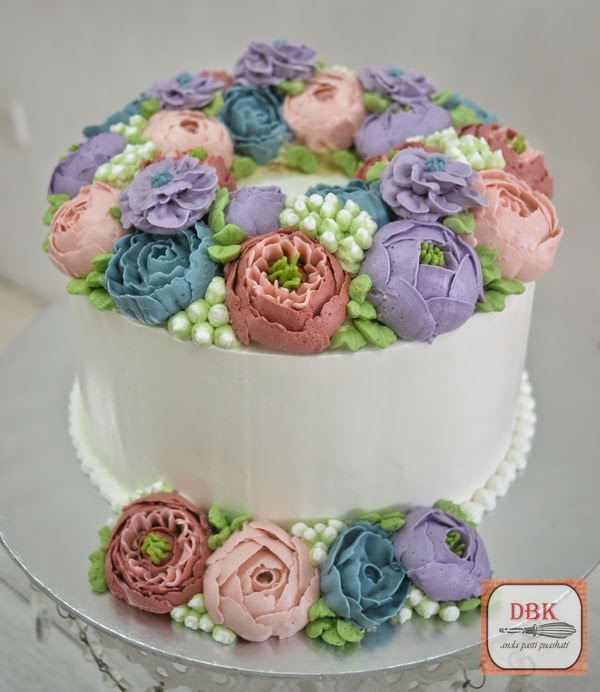 Floral Wreath Buttercream Cake