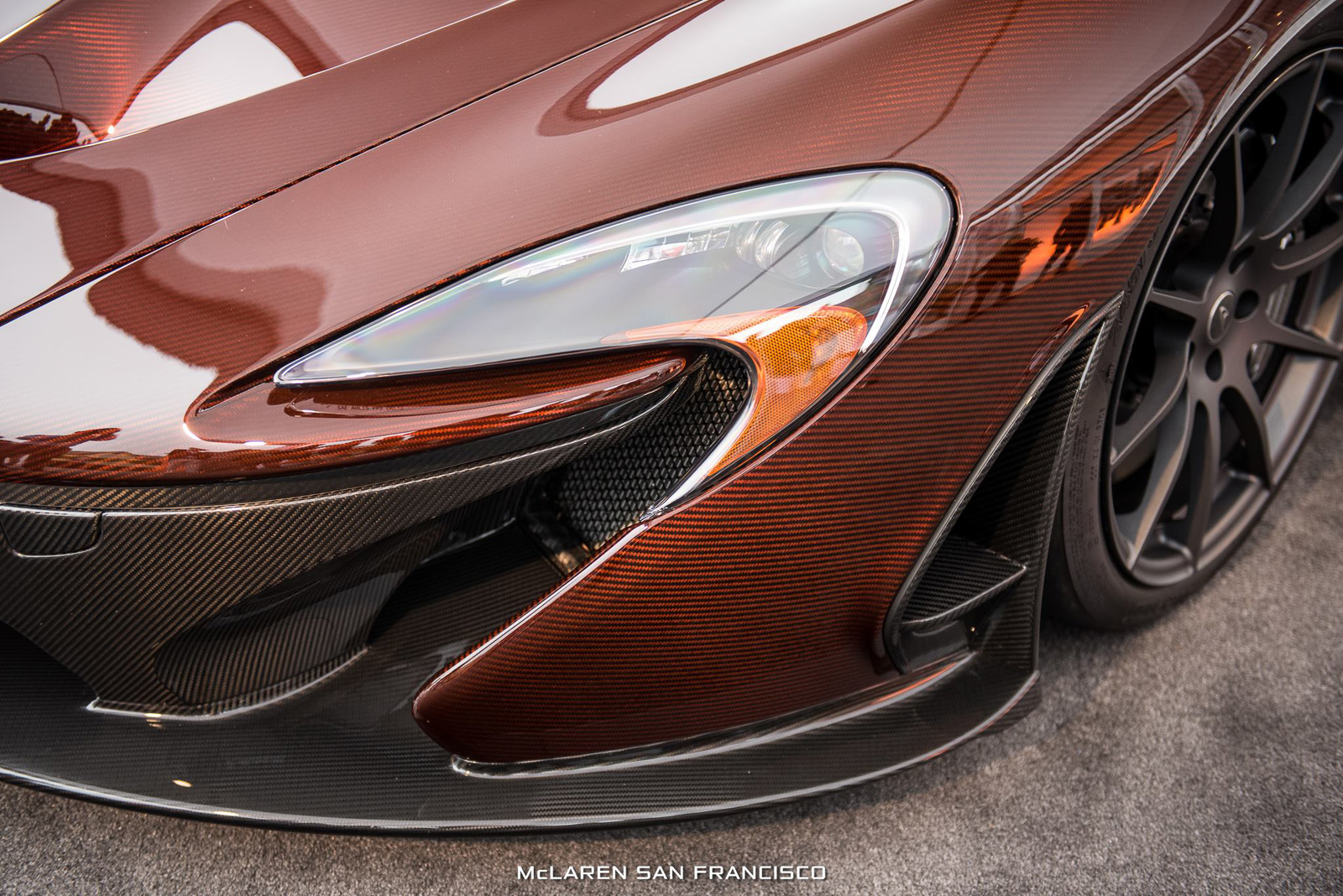 Оранжевый MCLAREN p1