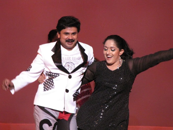 Kavya Madhavan latest hot photos from Dileep Stage show - Mallufun.com