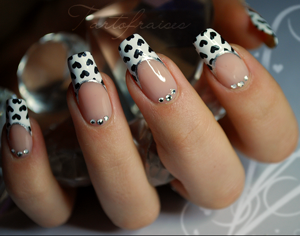 3. Abstract Black and White Nail Art - wide 6