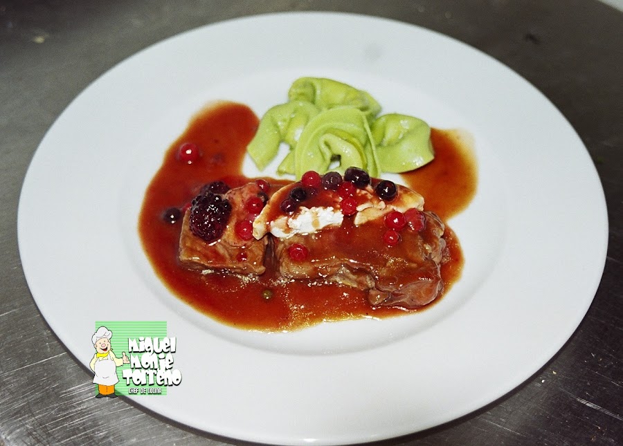 Receta de Carne Ternera al Camembert con Frutos Rojos