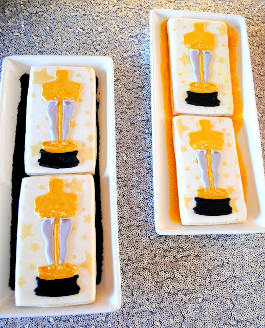 Oscar in sweatpants cookies by Creating Awesomenessity for an Oscar party by www.fizzyparty.com 
