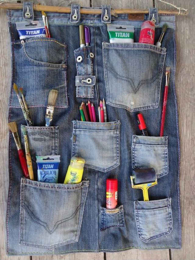 cuelga todo multibolsillos hecho con retales de tela vaquera