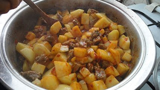 Dana Etli Patates Yemegi tarif nasıl yapılır Dana Etli Patates Yemegi tarif nasıl yapılır
