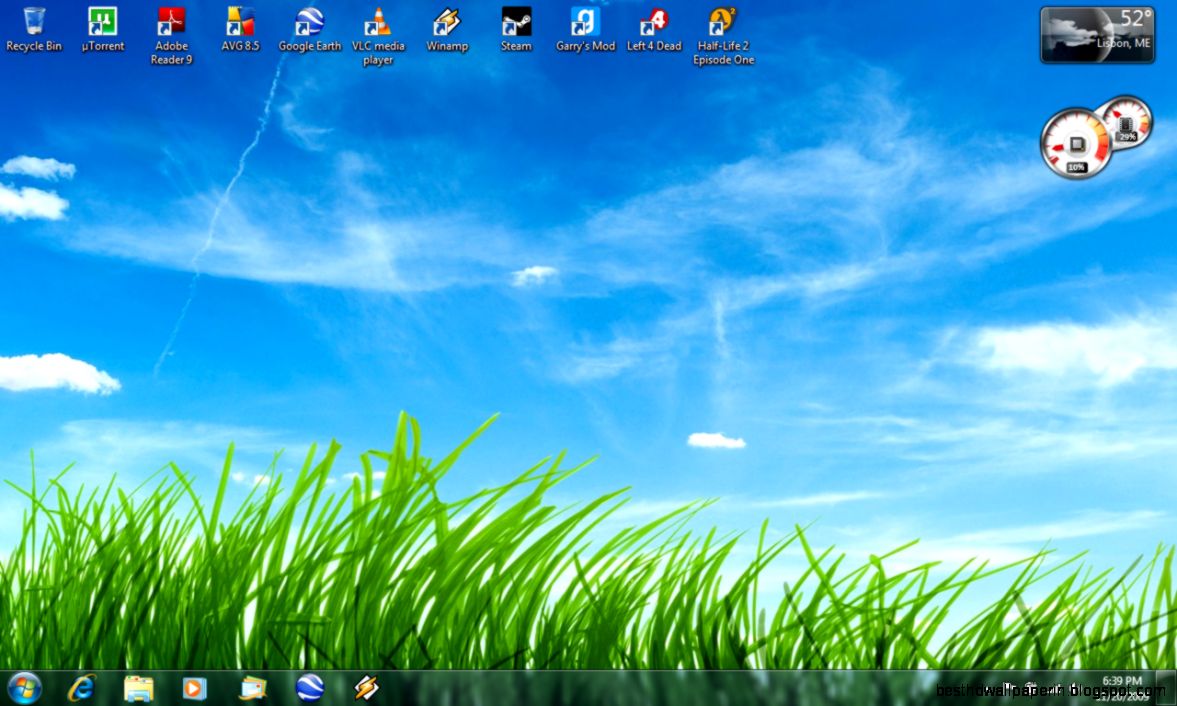 LachGeek My Windows 7 Desktop