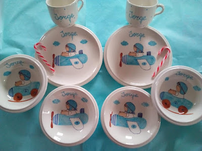 Vajillas infantiles de cerámica pintadas a mano