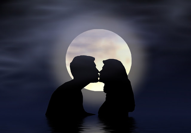 Happy Kiss Day 2021 : Images Pics Photos Pictures Wishes Status Shayari Messages Wallpaper