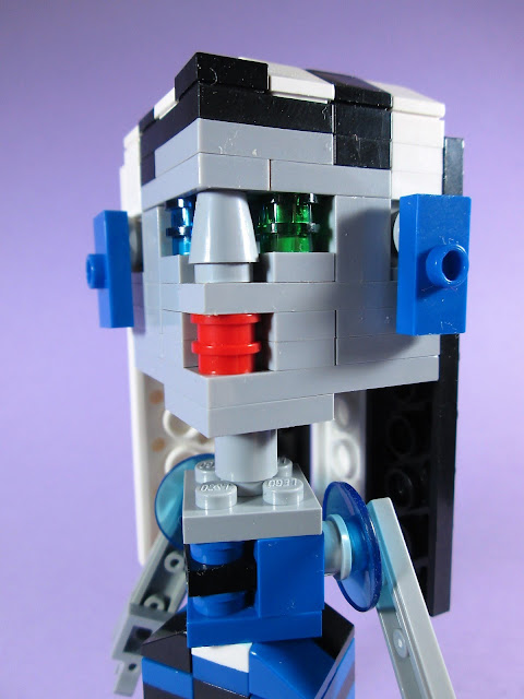 MOC LEGO Bonecas Monster High Frankie Stein e Operetta