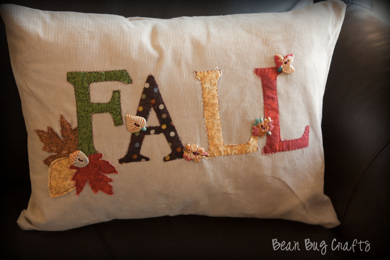 BeanBugCrafts Easy Fall Applique and Envelope Pillow Cover