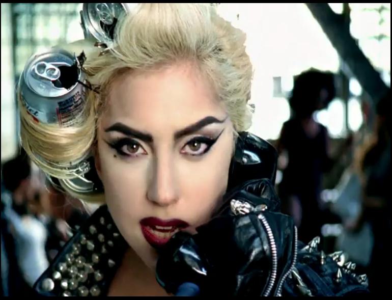 LADY+GAGA+PHOTOS+HAIR+CANS.JPG