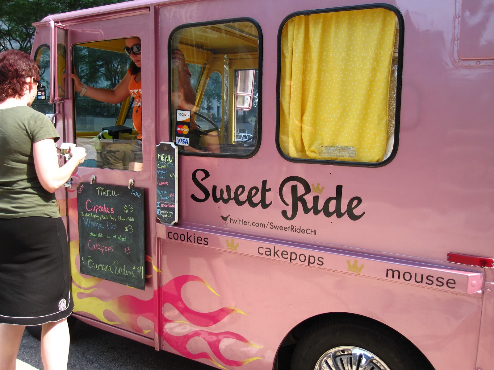 Food Trucks, Cake Pops and Cupcakes...Oh My! lil chung's lil adventures