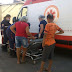 Jovem perde o controle de motocicleta e cai ao solo ao tentar desviar de cachorro. Veja!