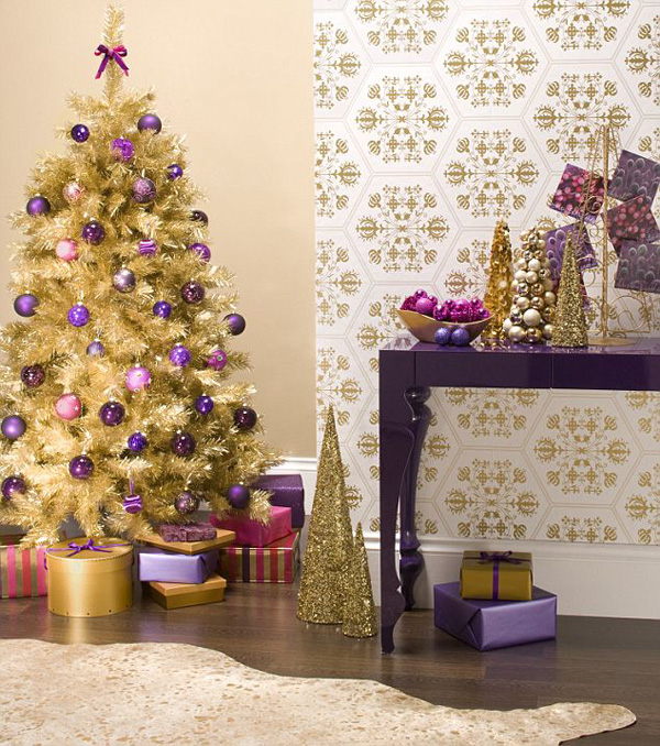 Red Baiduri Christmas Color Scheme