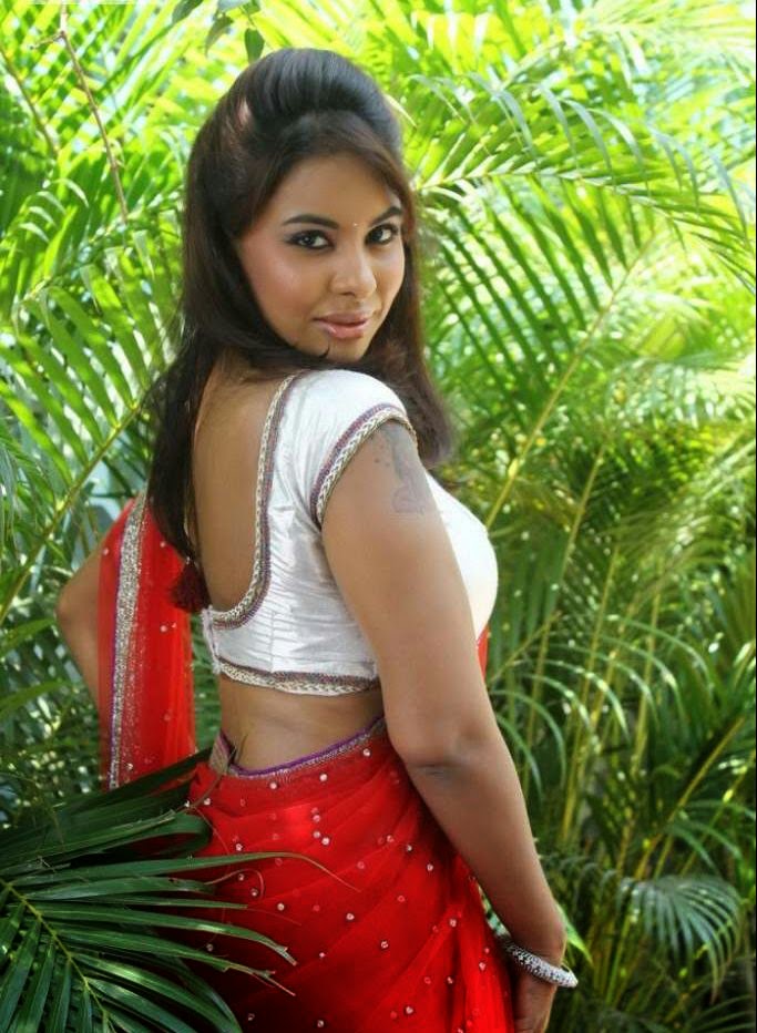 Doodhwali Mallu Aunty Actress Srilekha Sexy R