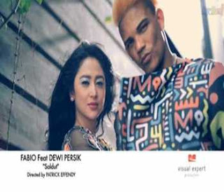 Fabio Dita feat Dewi Perssik - Saldut download lagu saldut salsa dangdut