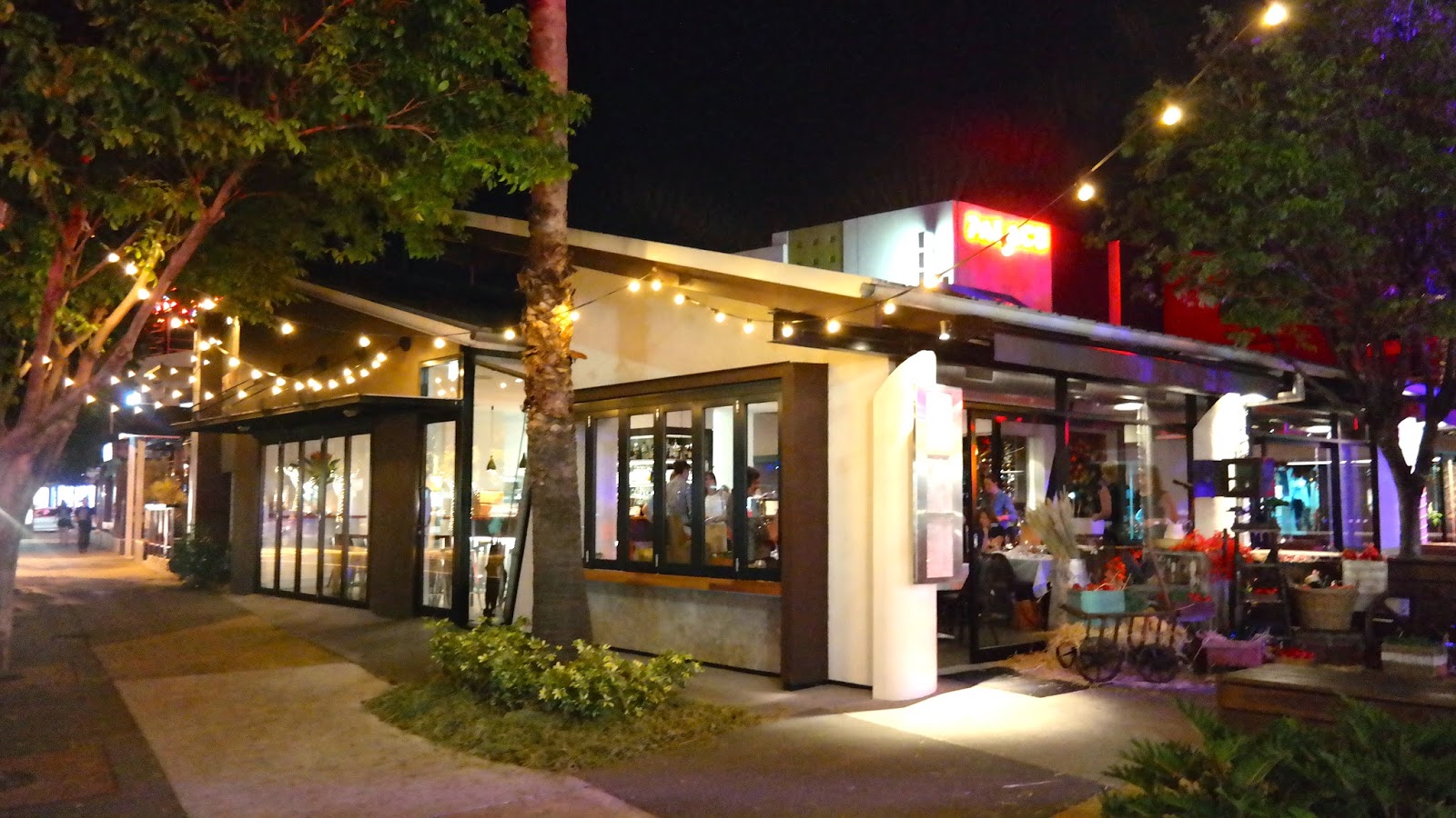 FoodMeUpScotty Harvey's Bar and Bistro Celebrating Autumn on James