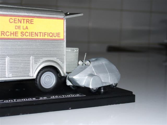 voiture fantomas miniature