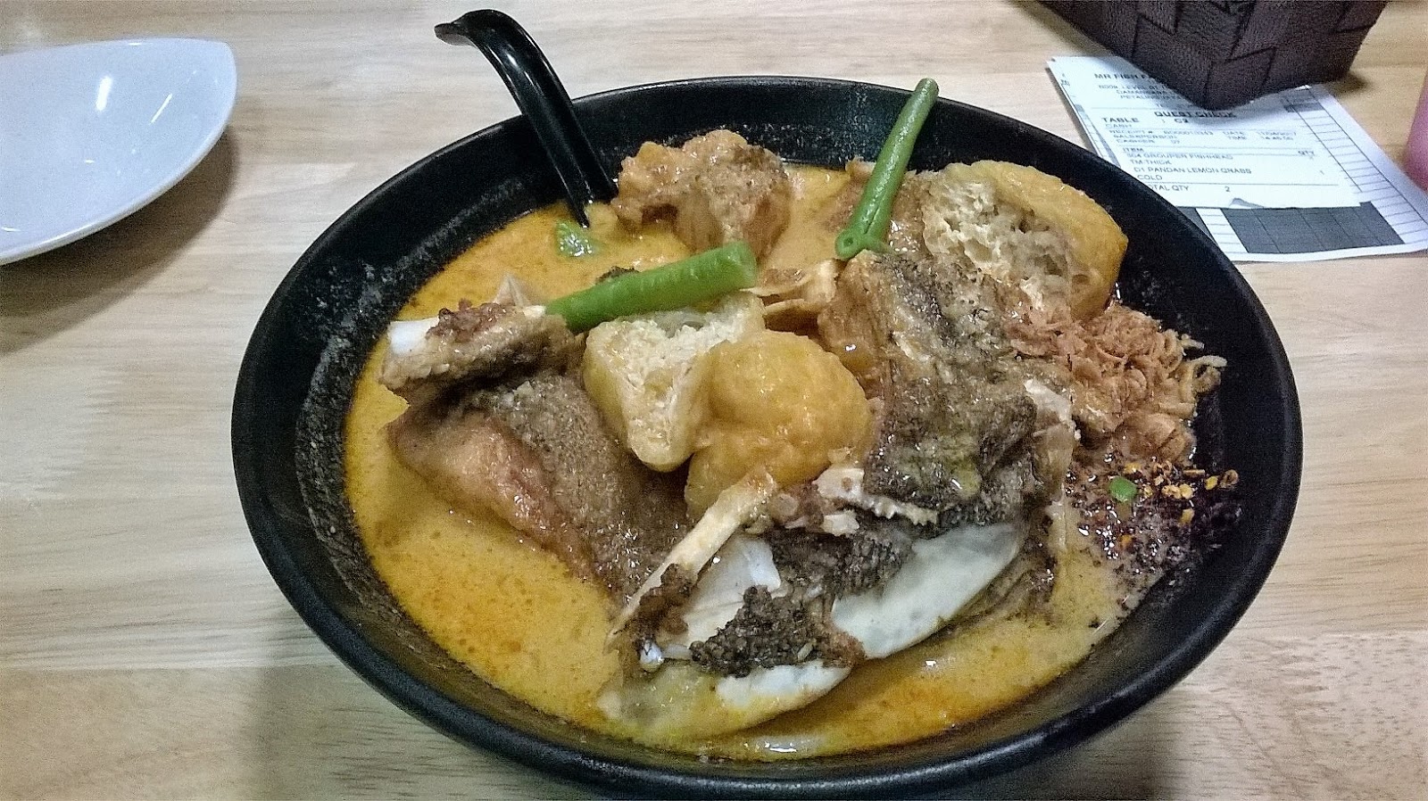 Phong Hong Bakes and Cooks! Fish Head Noodles