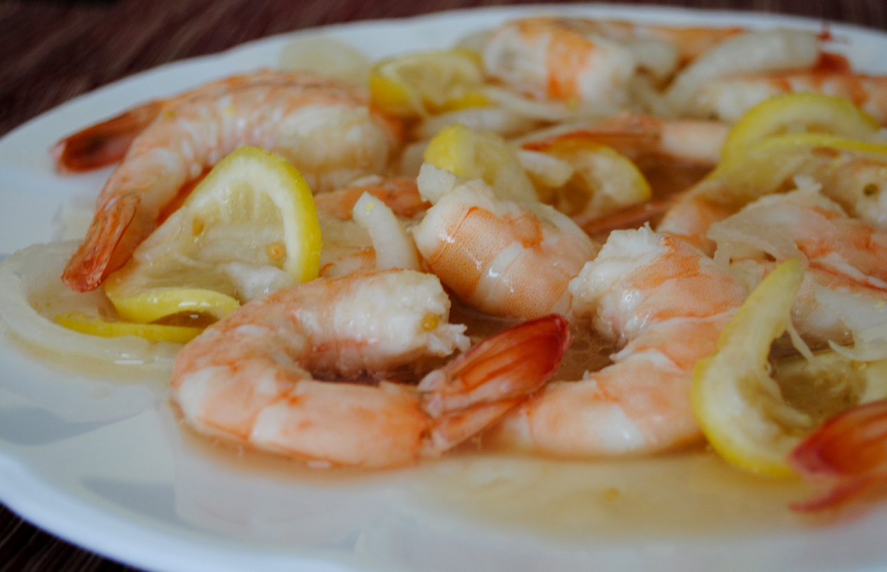 Креветки в баночке. Креветки по карибски. Креветки вареные. Соленые креветки. Соленые креветки.