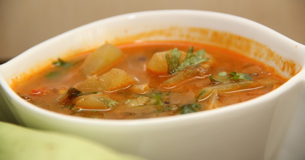 Sini's Menu.....The Kitchenmagic..... Bottle Gourd /Lauki/Churakka Sambar