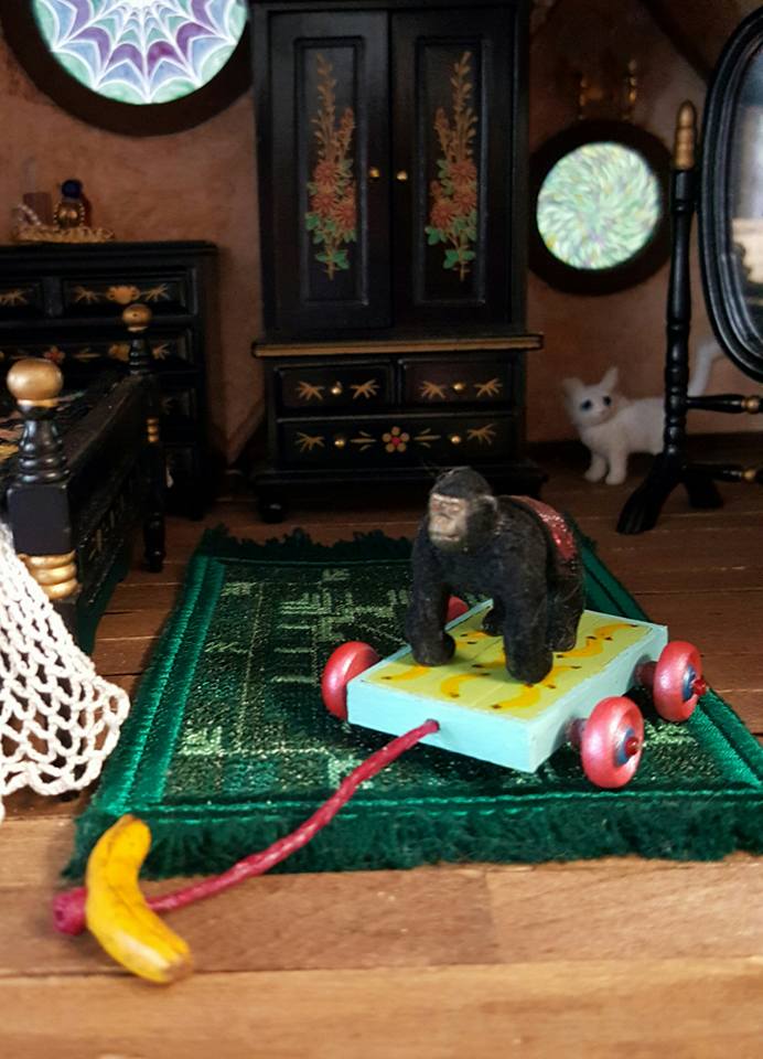 My Magical Mini's Gloria the Gorilla pull toy