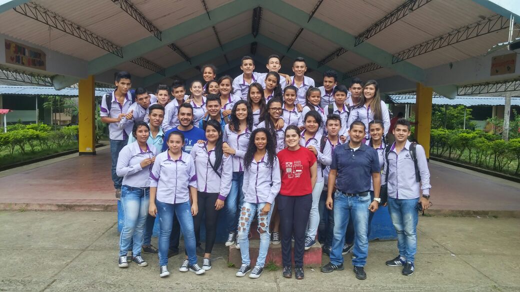 Análisis Interno y Externo I.E. Los Centauros Quienes Somos