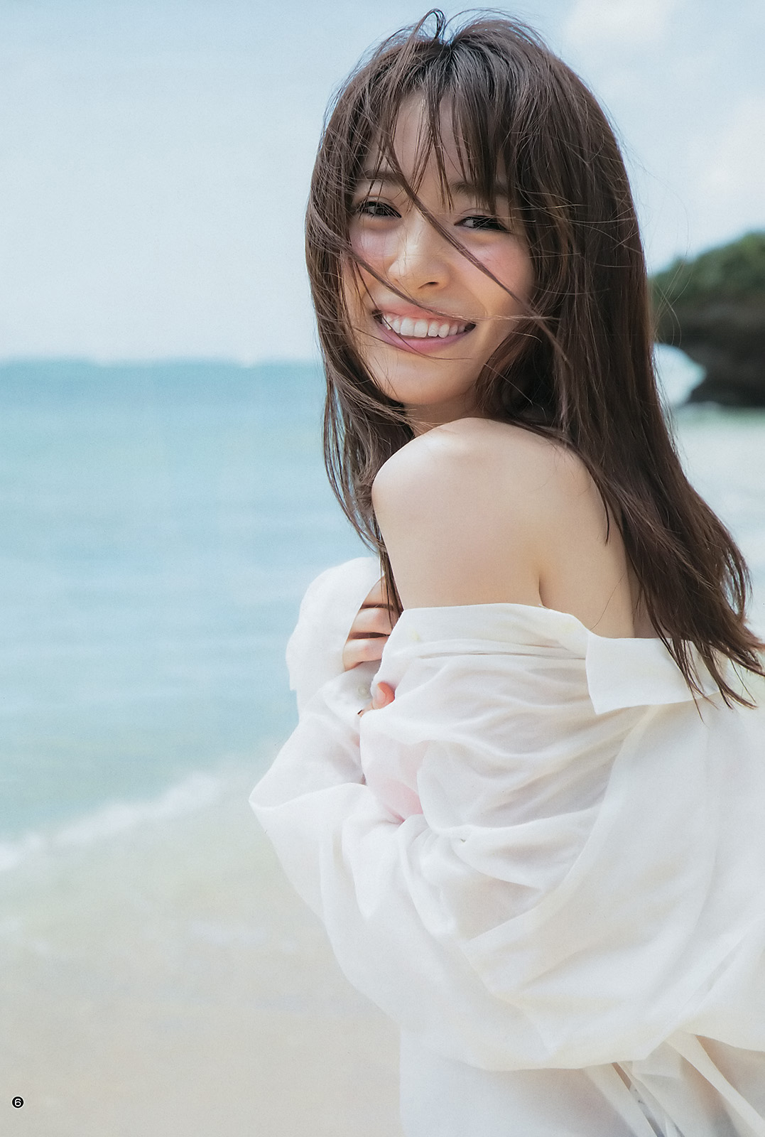 Rika Izumi 泉里香, Young Jump 2017 No.40 (週刊ヤングジャンプ 2017年40号) - starlight